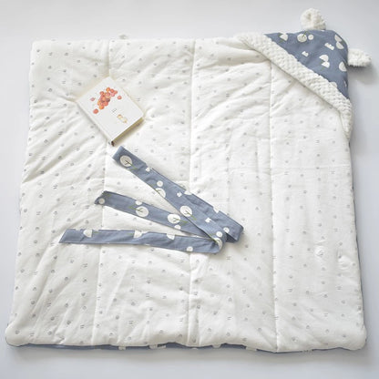 Baby Einschlagdecke mit Kapuze – Kuschelige Decke mit Ohren & Fleece