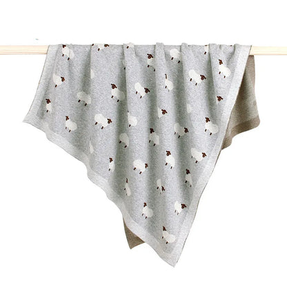 Niedliche Babydecke mit Schaf-Muster – Weiche und warme Decke für Kinderwagen
