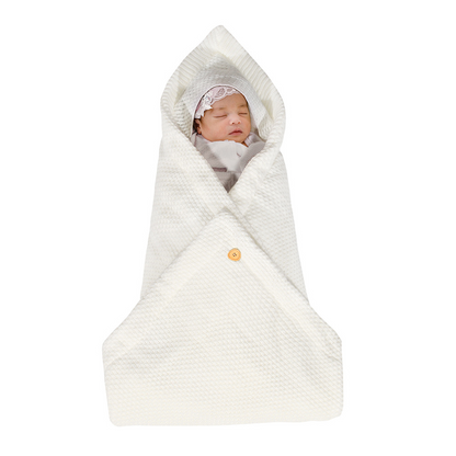 Baby Strick Einschlagdecke – Warme Winterdecke mit Kapuze für Neugeborene