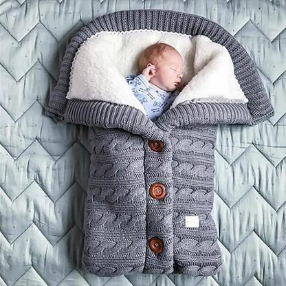 Baby Strick-Schlafsack mit Kapuze – Weicher, gefütterter Babyschlafsack