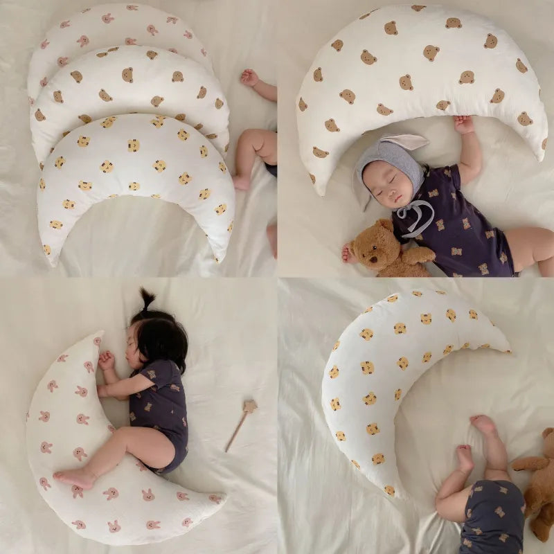 Mondförmiges Kissen für Babys – weiches Kuschelkissen zum Schlafen