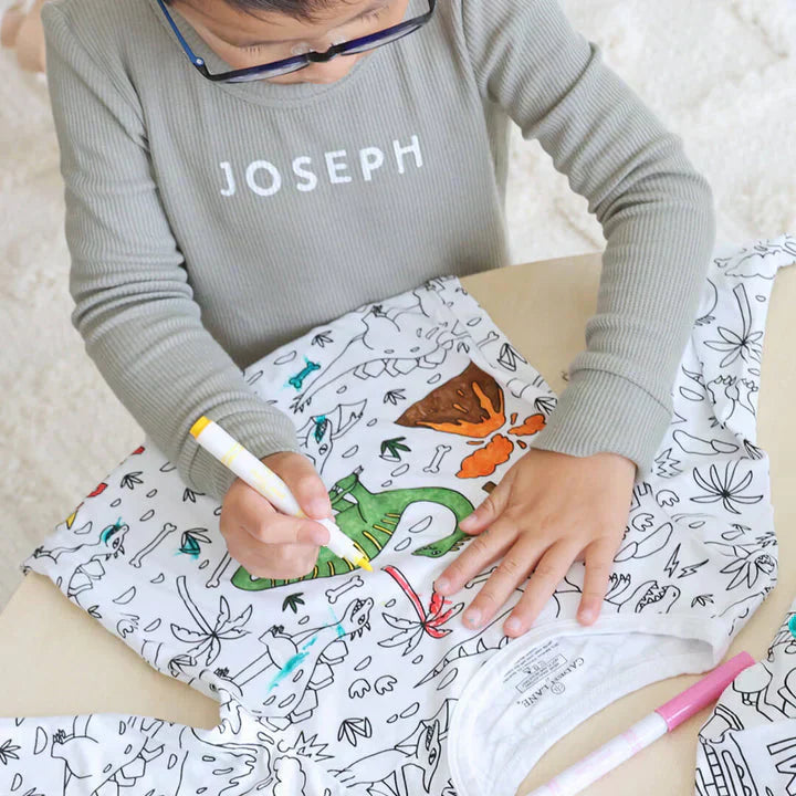Kreativer Kinder Pyjama zum selber ausmalen