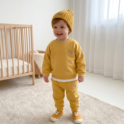Baby-Outfit mit besticktem Bären-Sweatshirt & passender Jogginghose