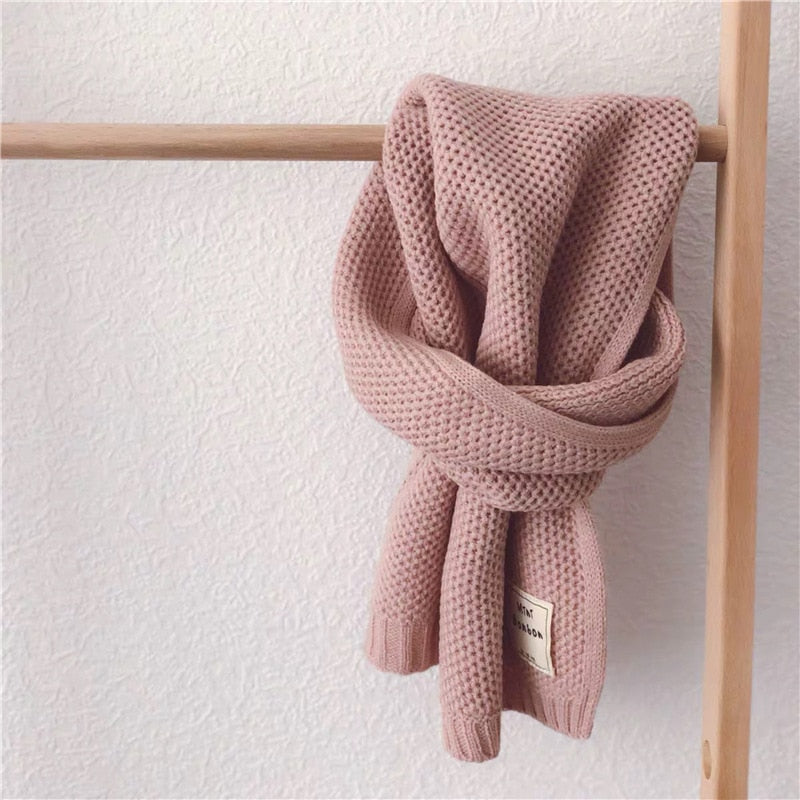 Kinder Strickschal – Weicher und Wärmender Schal in Zeitlosem Design