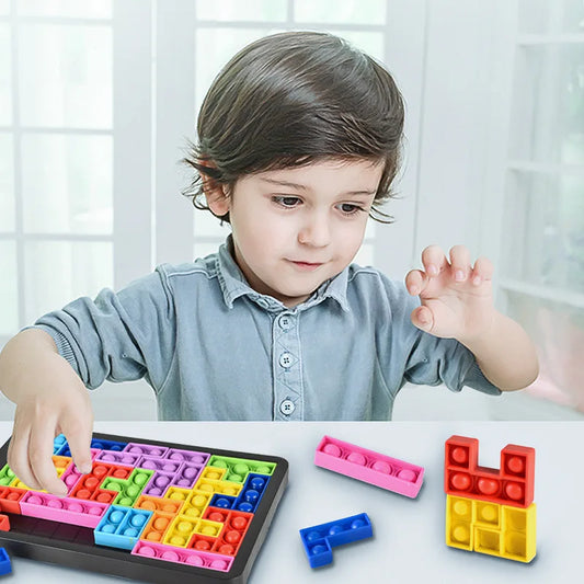 Farbenfrohes Tetris Kinderspiel