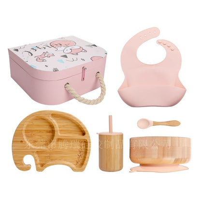 Niedlicher Baby Geschenkkorb