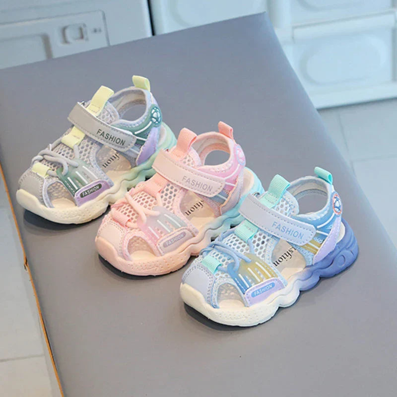 Leichte und Atmungsaktive Kindersandalen – Rutschfeste Sommer-Schuhe für Jungen und Mädchen
