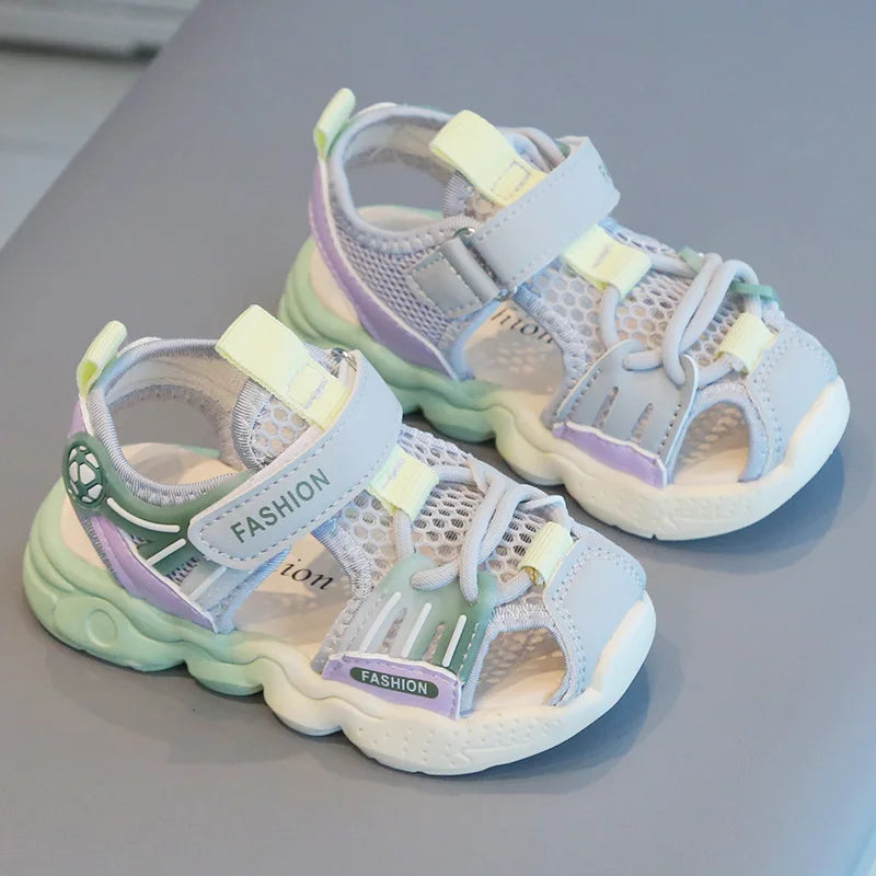 Leichte und Atmungsaktive Kindersandalen – Rutschfeste Sommer-Schuhe für Jungen und Mädchen