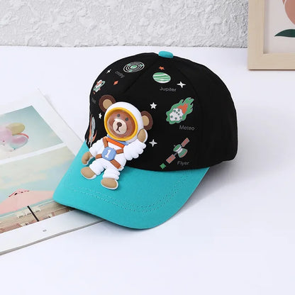 Sonnenlächeln – Kinder Baseballkappe mit Bärchen und Planetenmotiven