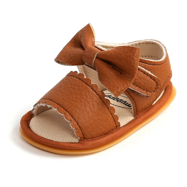 Soft Fit – Kinder Sandalen mit Schleifen in Weiß, Rosa und Schwarz