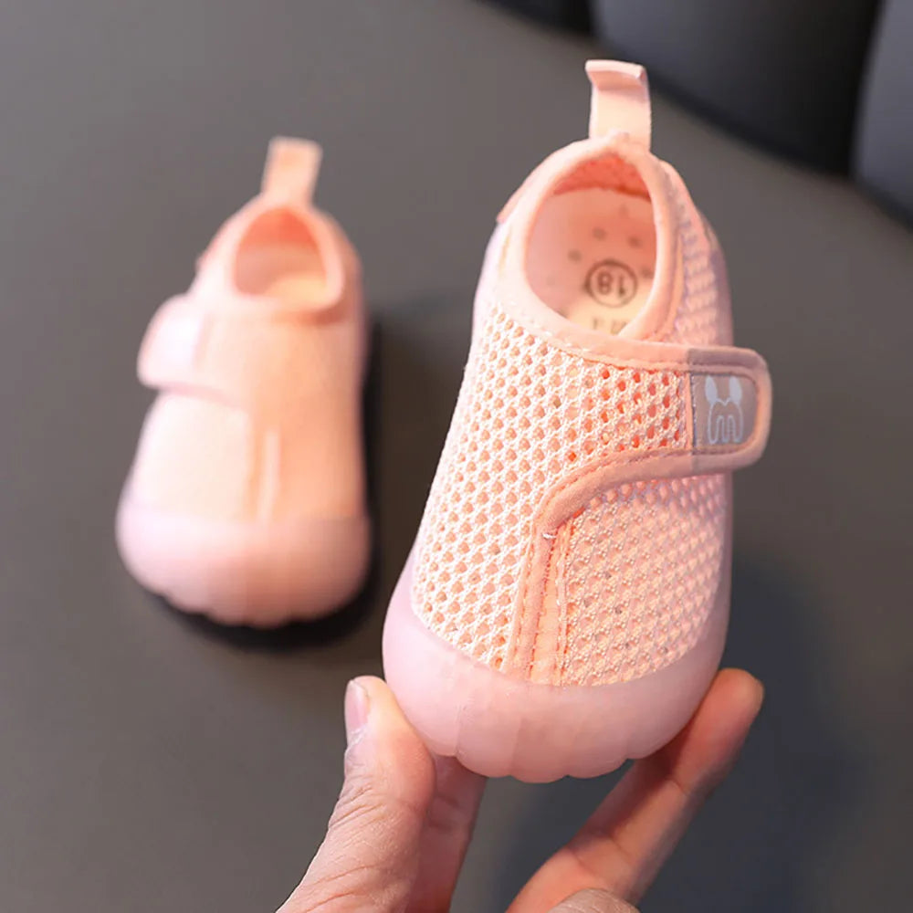 Leichte & Atmungsaktive – Rutschfeste Kinderschuhe