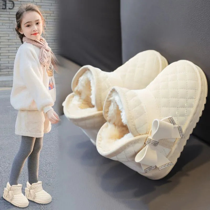 Warm & Rutschfest – Mädchen Schneestiefel